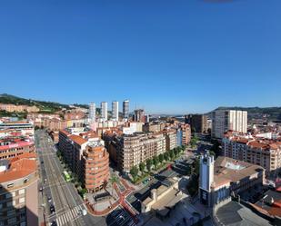 Vista exterior de Pis en venda en Bilbao 