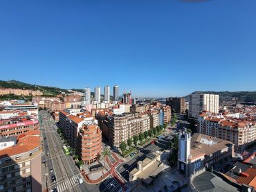 Piso con ascensor en venta en Calle AUTONOMIA