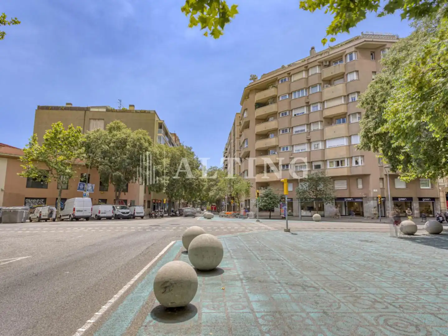 Außenansicht von Büro zum Verkauf in Barcelona