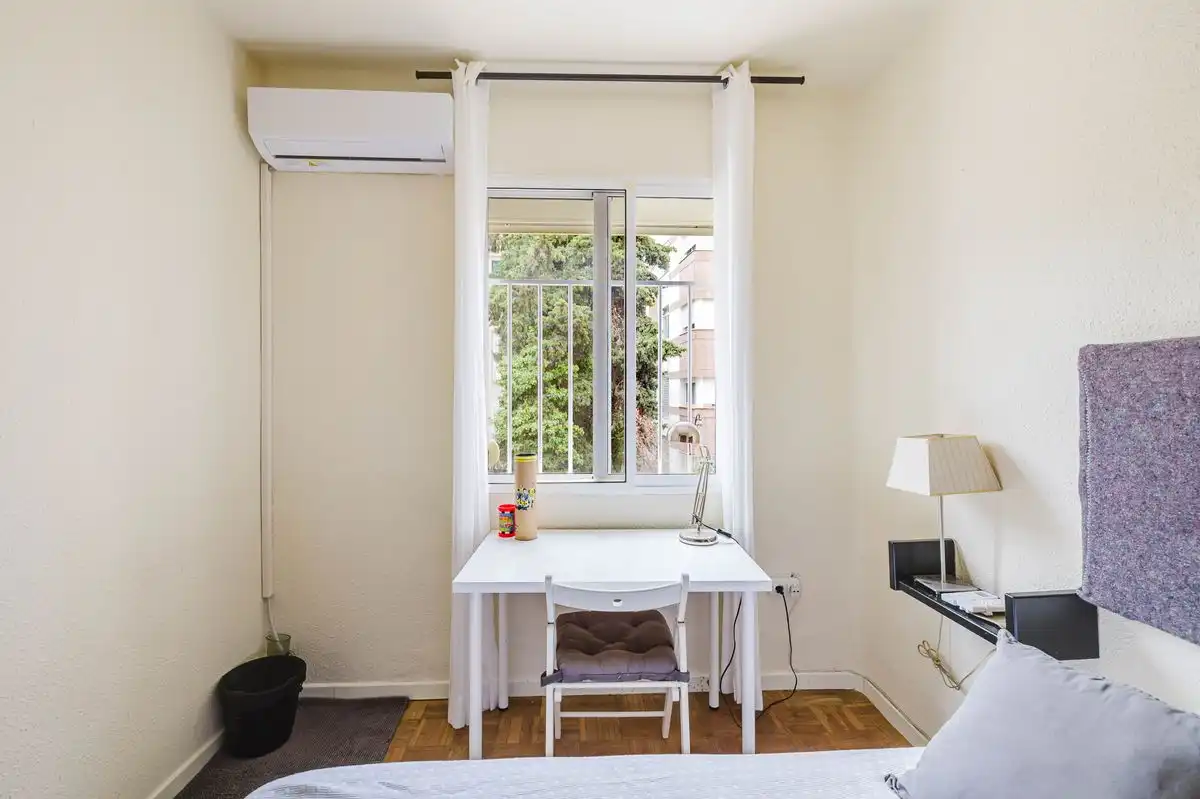 Flat for rent in Calle República Argentina, Limonar