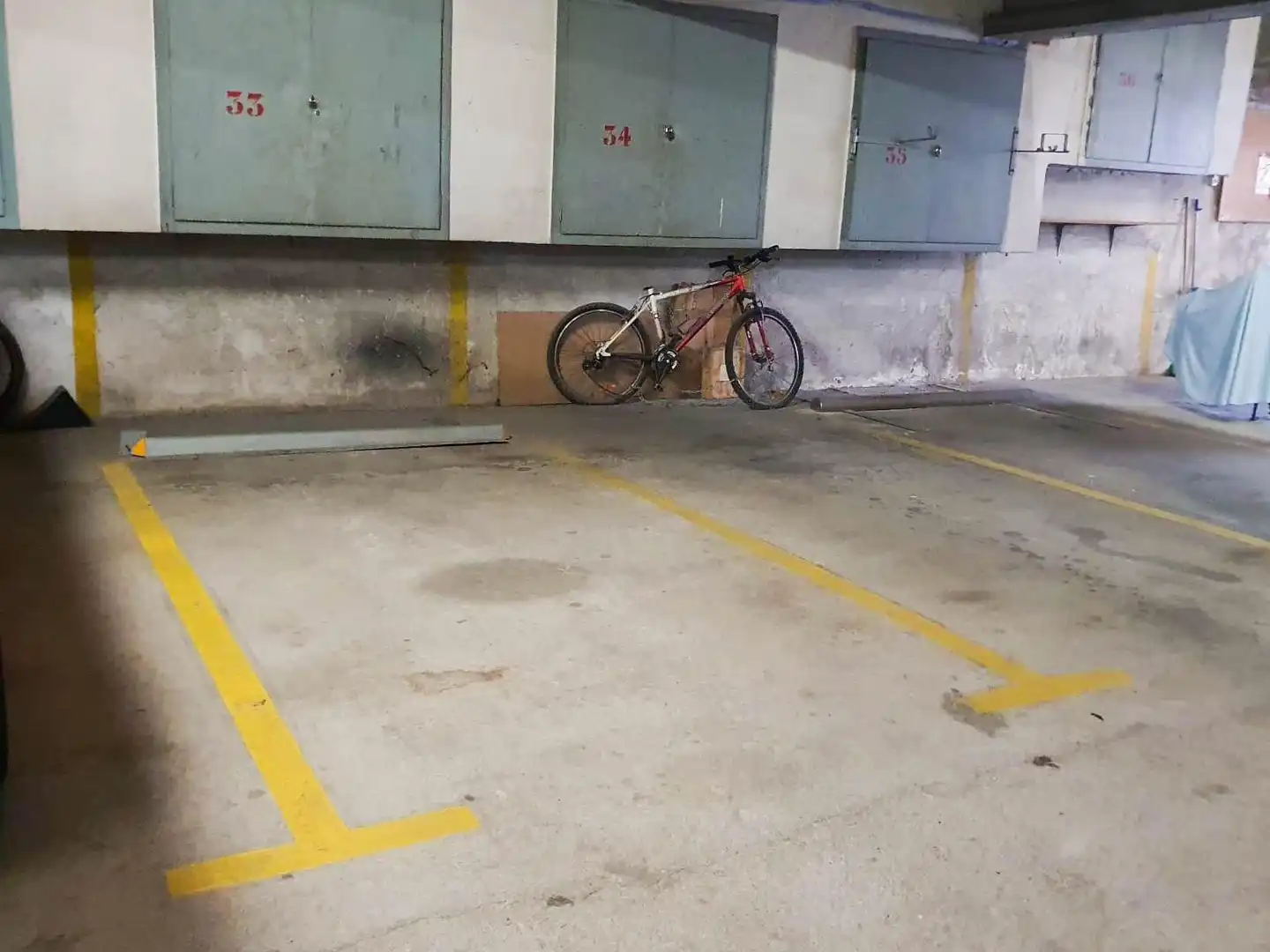 Garage for sale in Martorell