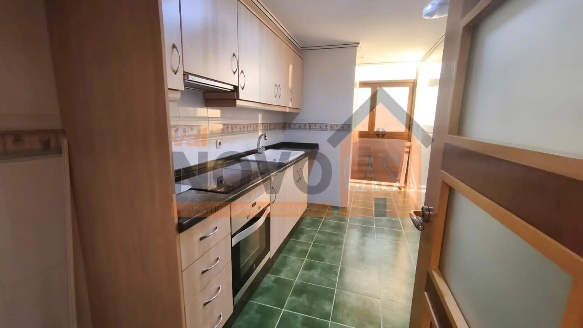 Cocina de Piso en venta en Silla con Aire acondicionado