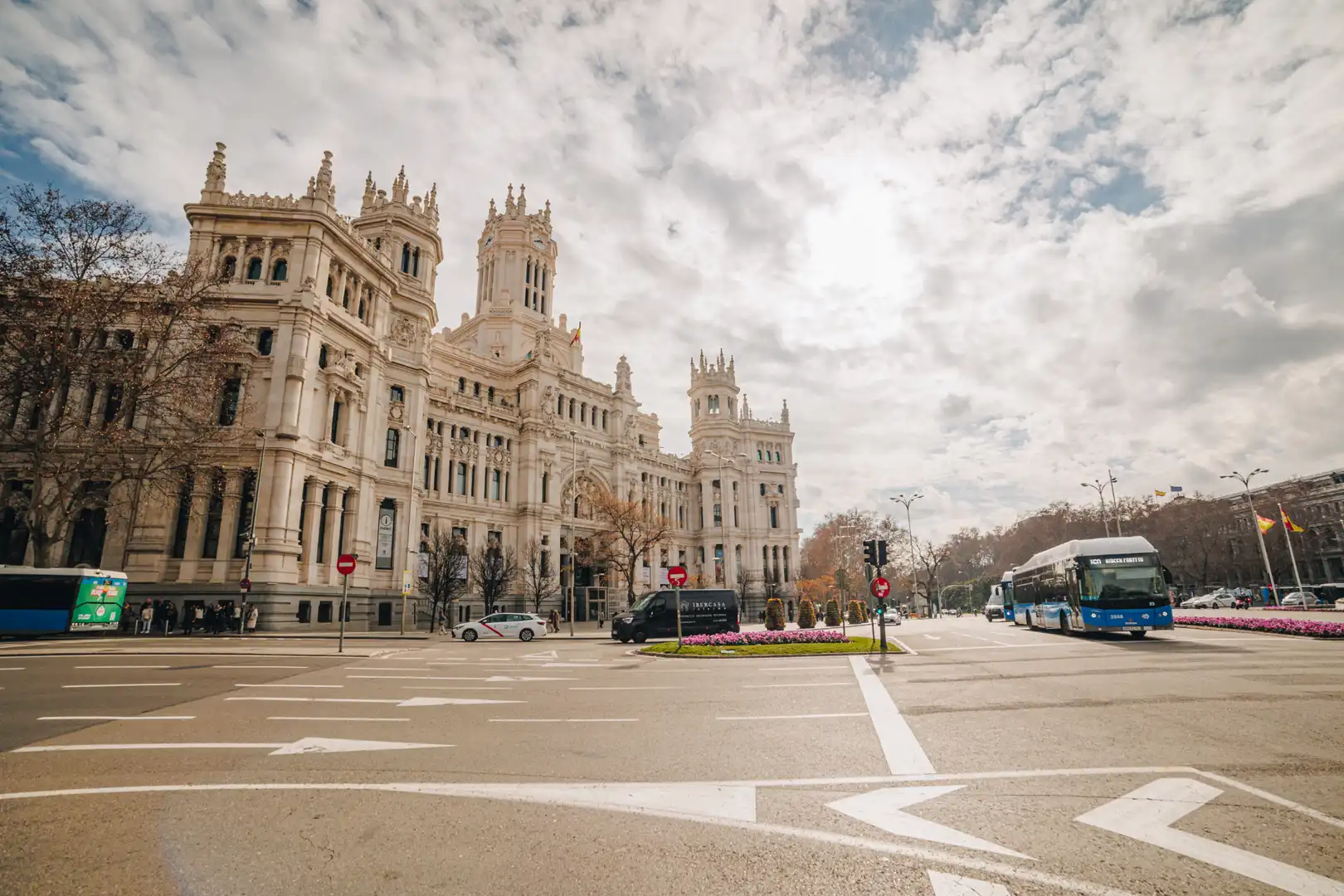 Exterior view of Flat for sale in Madrid  with Air Conditioner, Heating and Oven