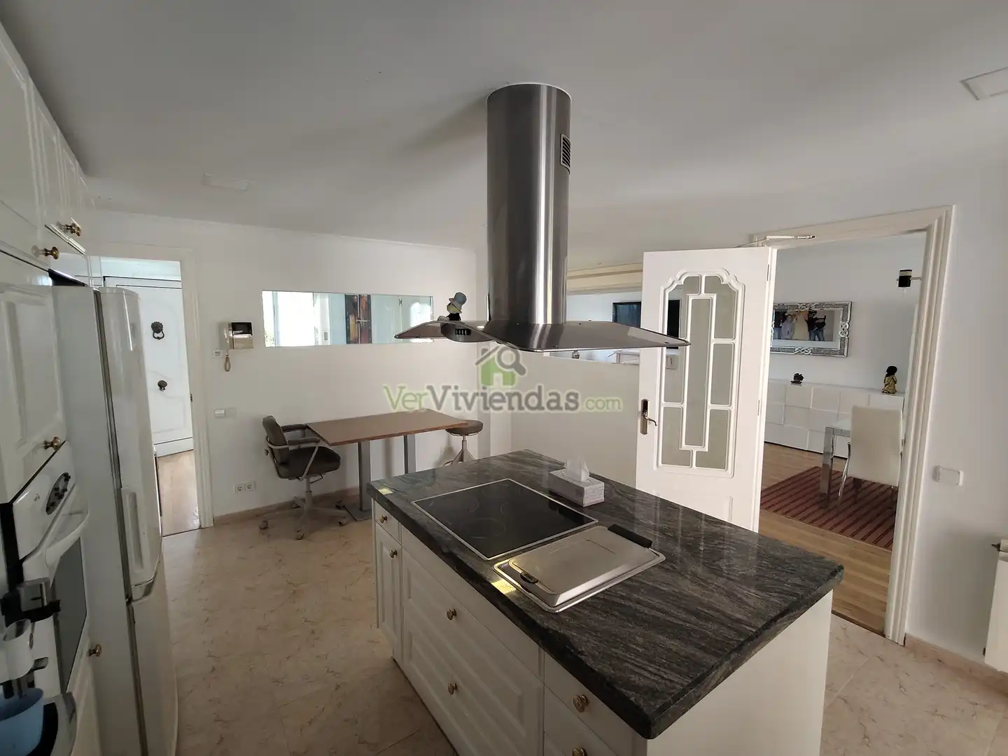 Cocina de Casa o chalet en venta en Begues con Calefacción, Jardín privado y Parquet