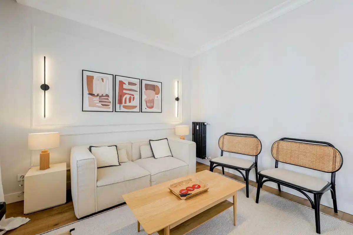 Living room of Flat for rent in Madrid  with Air Conditioner, Heating and Terrace