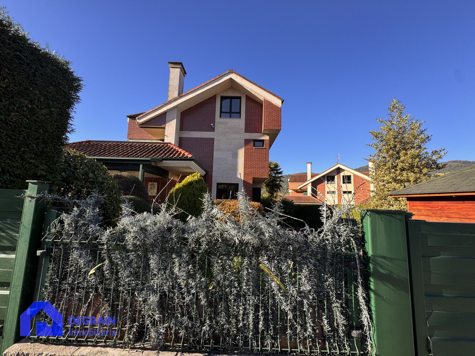 Exterior view of House or chalet for sale in Oviedo   with Heating, Terrace and Storage room