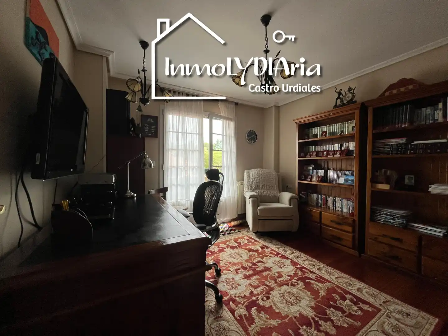 Habitación de Casa o chalet en venta en Castro-Urdiales con Calefacción, Jardín privado y Parquet