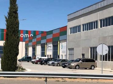 Locale commerciale in vendita a Cedillo del Condado