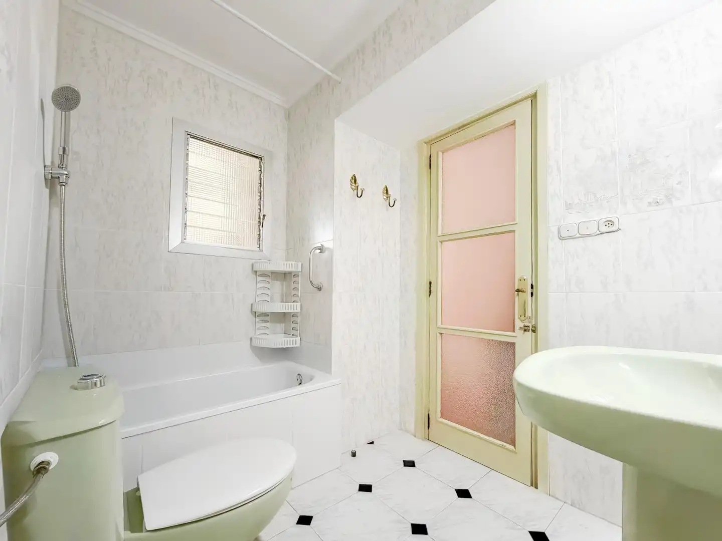 Baño de Piso en venta en Burjassot con Balcón