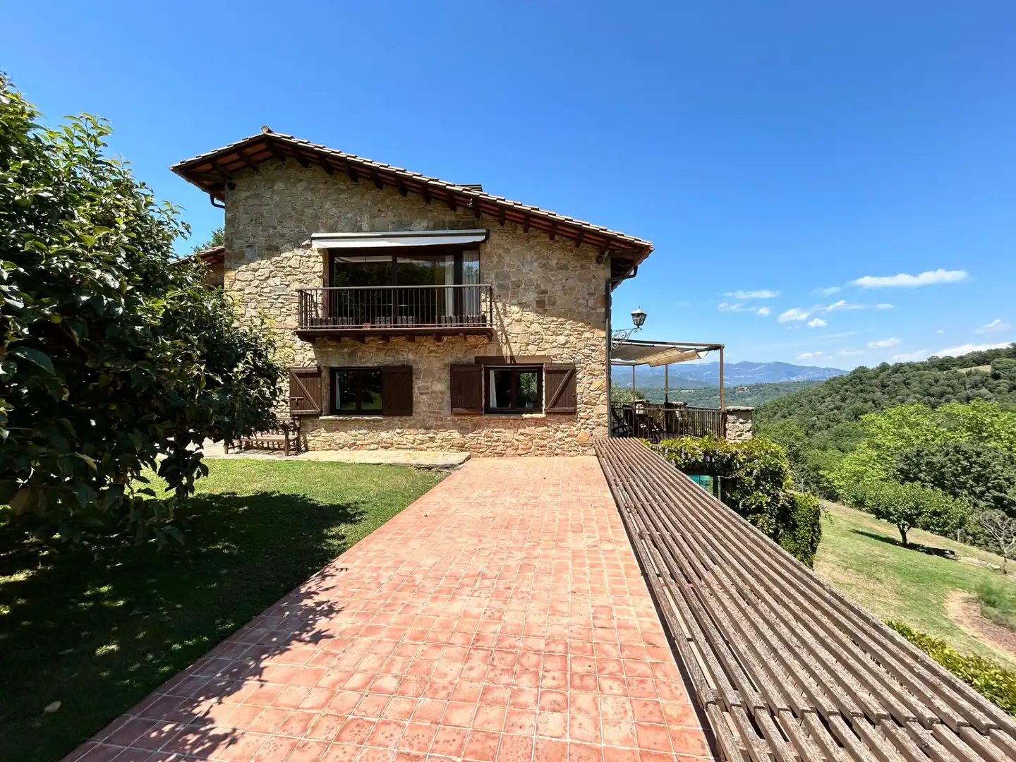 Vista exterior de Casa o chalet en venta en Sant Joan Les Fonts con Aire acondicionado, Calefacción y Parquet