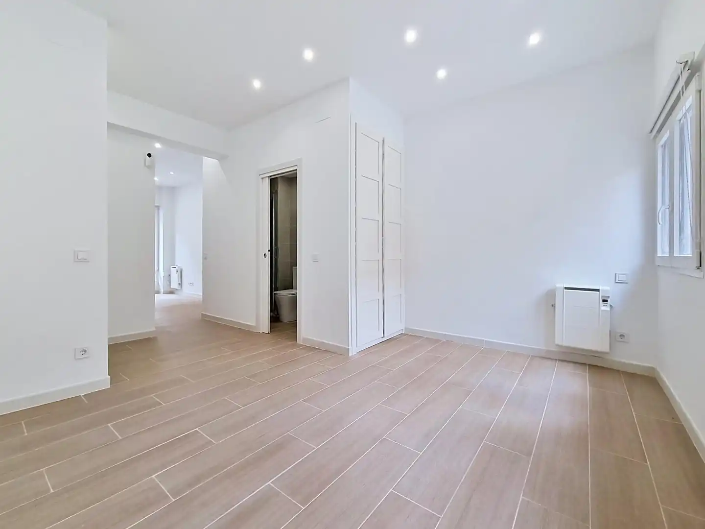 Piso en venta en Madrid con Calefacción y Alarma