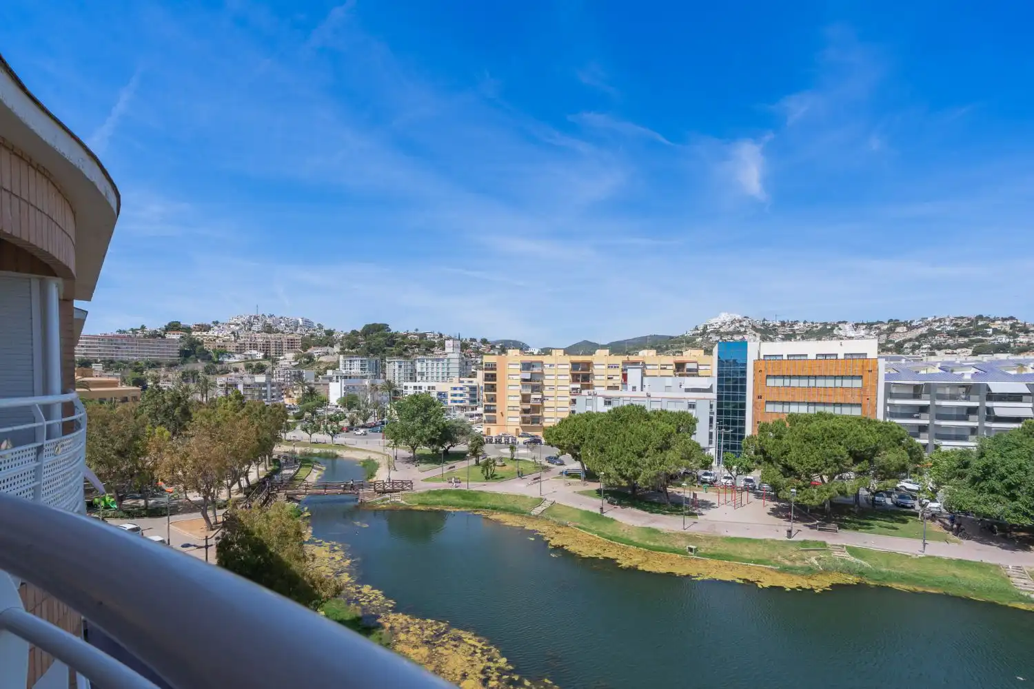 Vista exterior de Piso en venta en Peñíscola / Peníscola con Terraza y Balcón