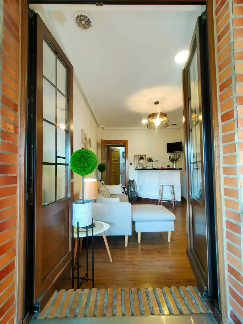 Wohnzimmer von Dachboden zum Verkauf in Pravia mit Heizung, Terrasse und Möbliert