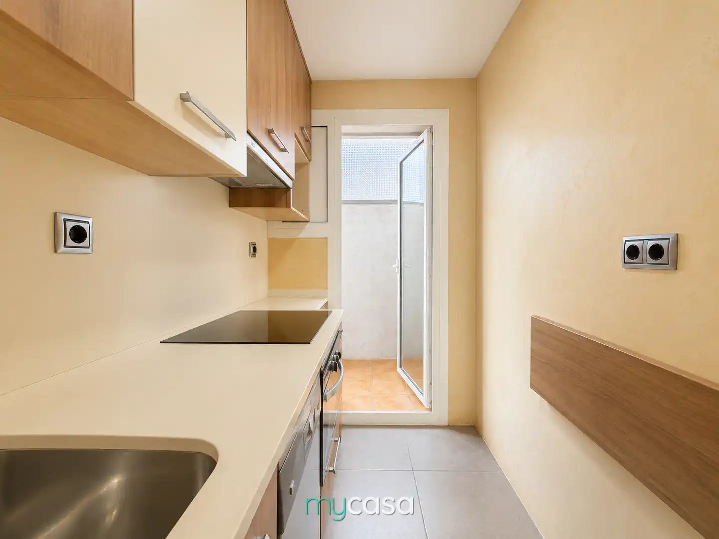 Kitchen of Flat for sale in Badalona  with Air Conditioner, Heating and Parquet flooring
