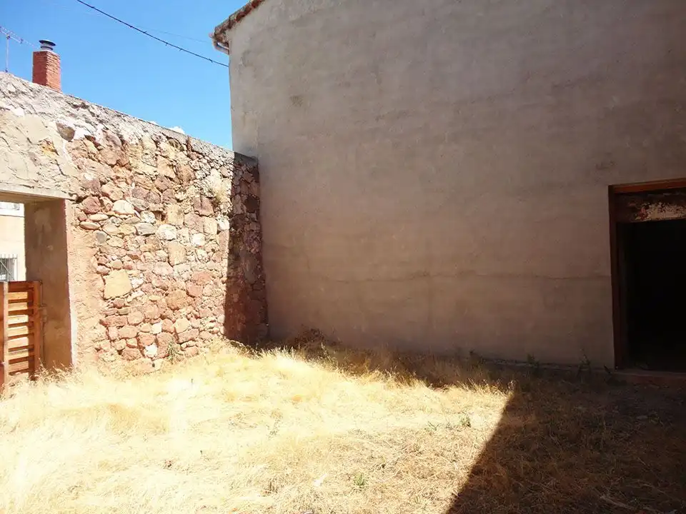 Country homes for sale in Barbadillo del Mercado  with Private garden