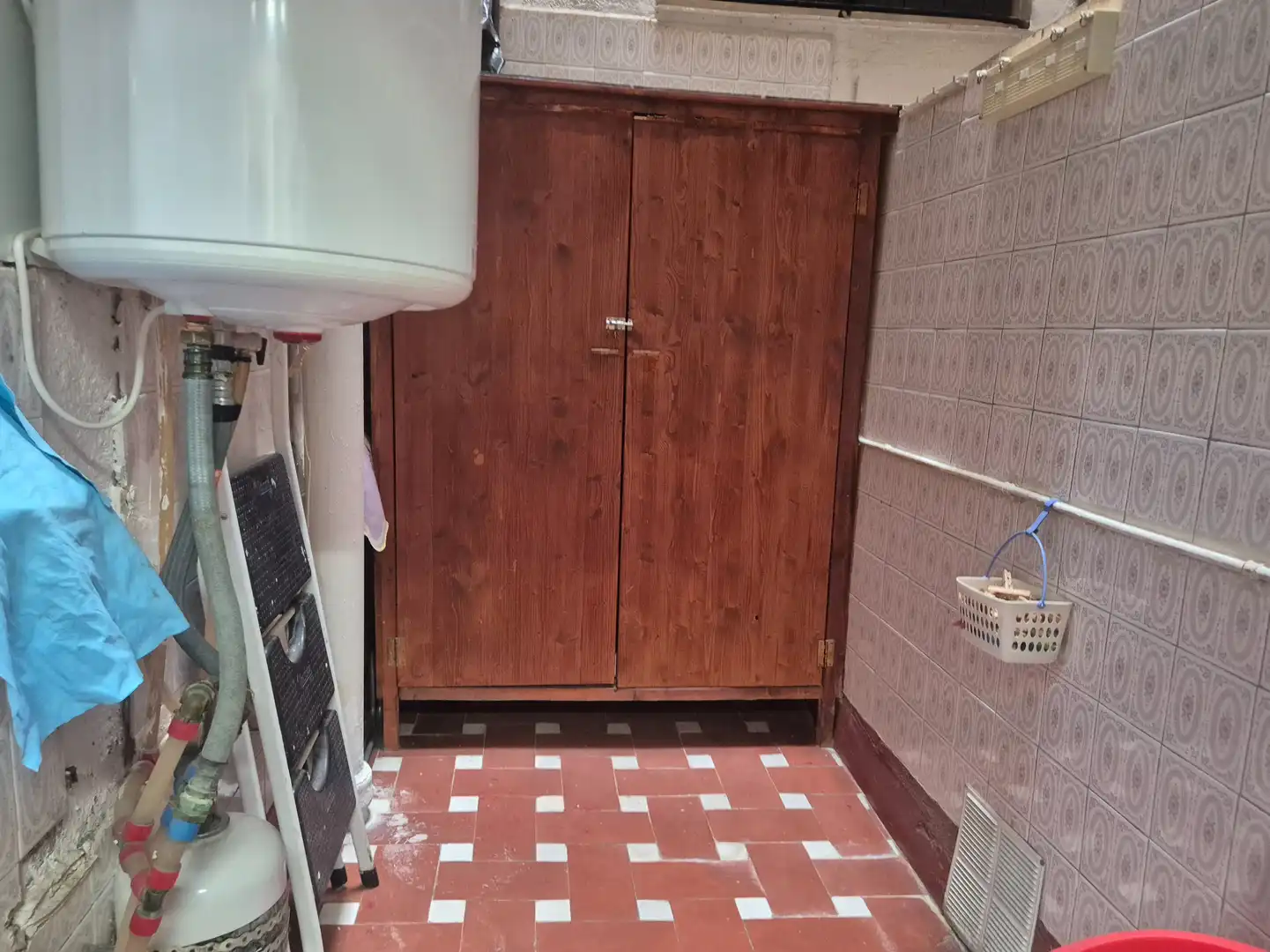 Bany de Planta baixa en venda en Barcelona amb Aire condicionat i Terrassa