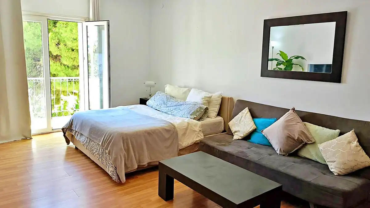 Dormitori de Estudi en venda en Marbella amb Aire condicionat, Jardí privat i Terrassa