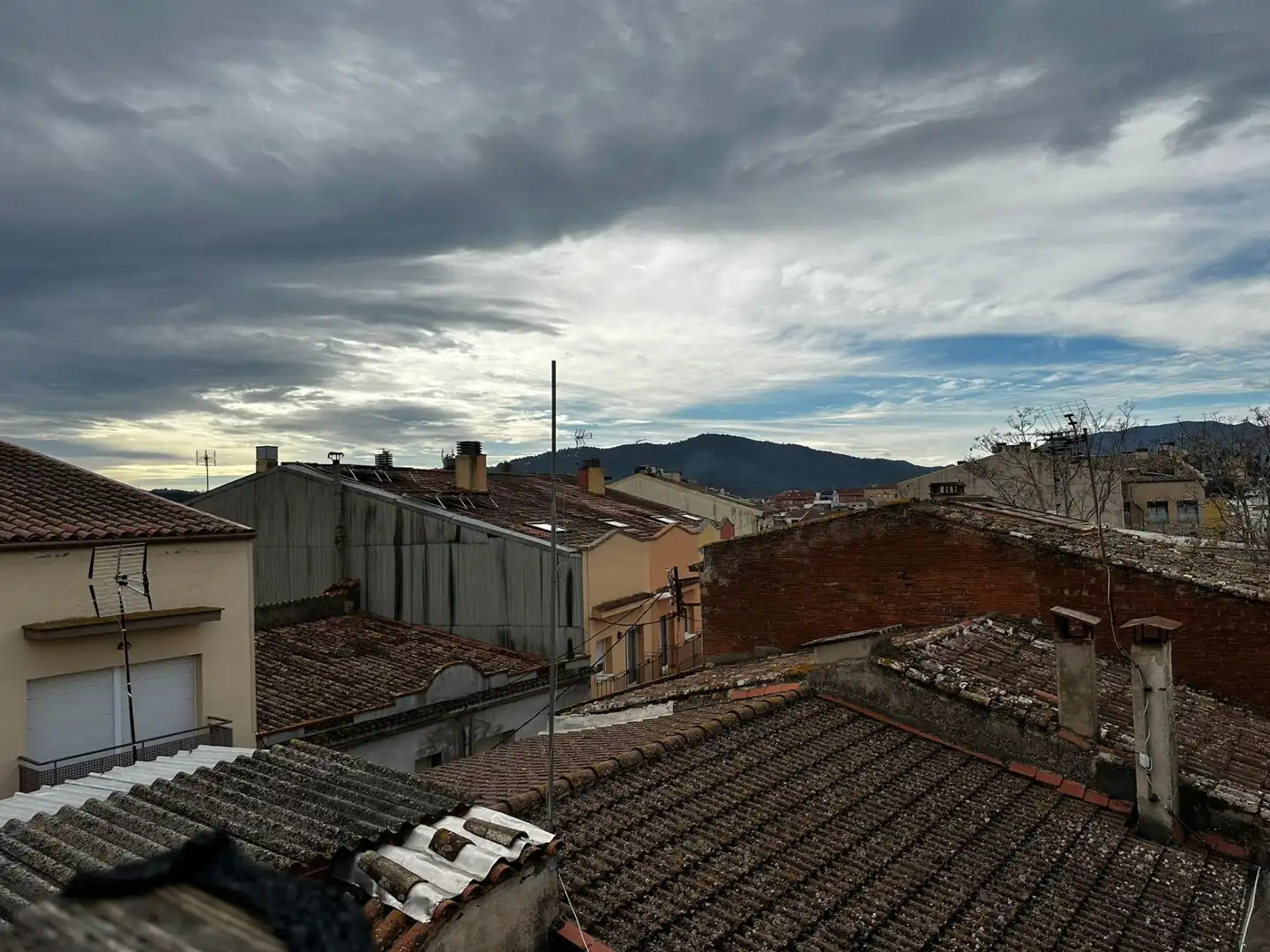 Vista exterior de Pis en venda en Tordera amb Calefacció, Terrassa i Balcó