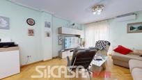 Living room of House or chalet for sale in Parla  with Air Conditioner, Heating and Storage room