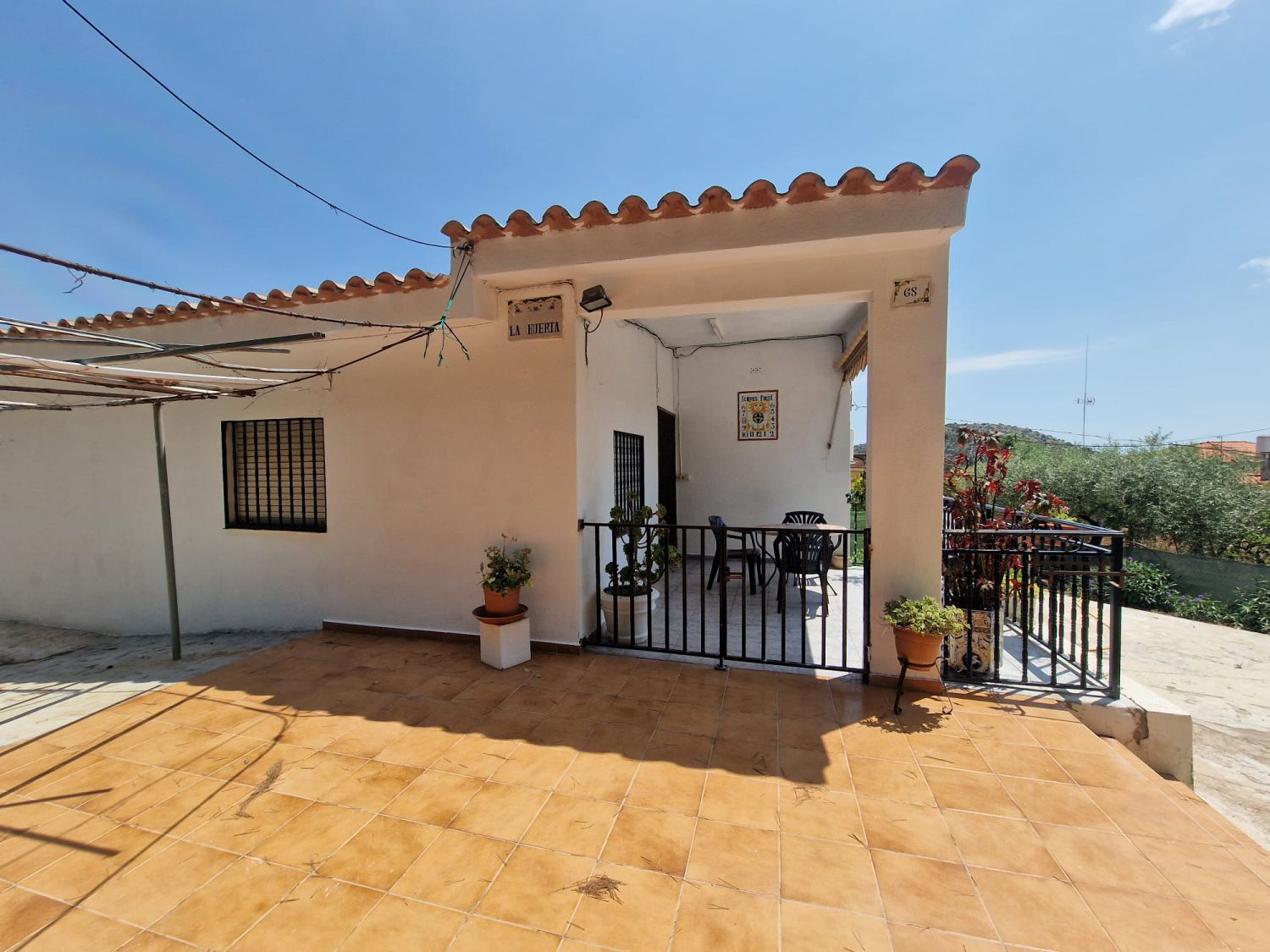 Exterior view of House or chalet for sale in L'Alcora  with Terrace and Storage room
