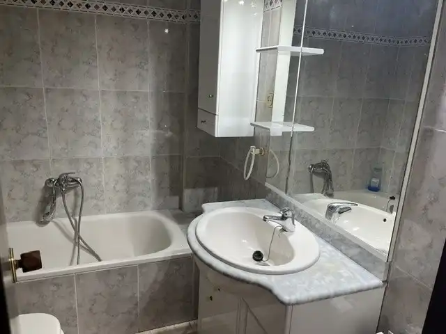 Bany de Pis en venda en Tarragona amb Aire condicionat, Calefacció i Moblat