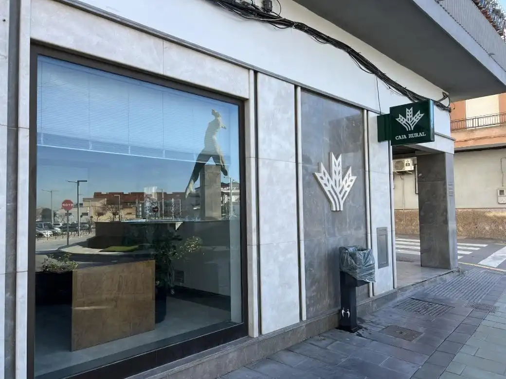 Local comercial en venda a Plaza ERA BAJA