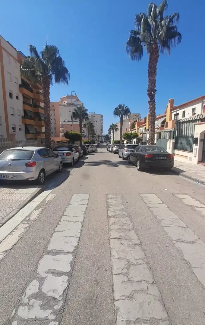 Vista exterior de Casa adosada en venta en Algarrobo con Calefacción, Jardín privado y Terraza