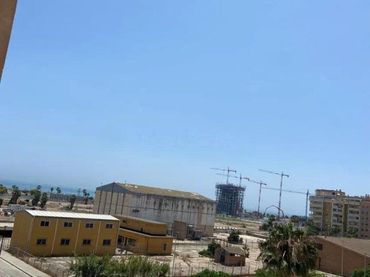 Flat with lift for sale in Avenida Avenida de Molière