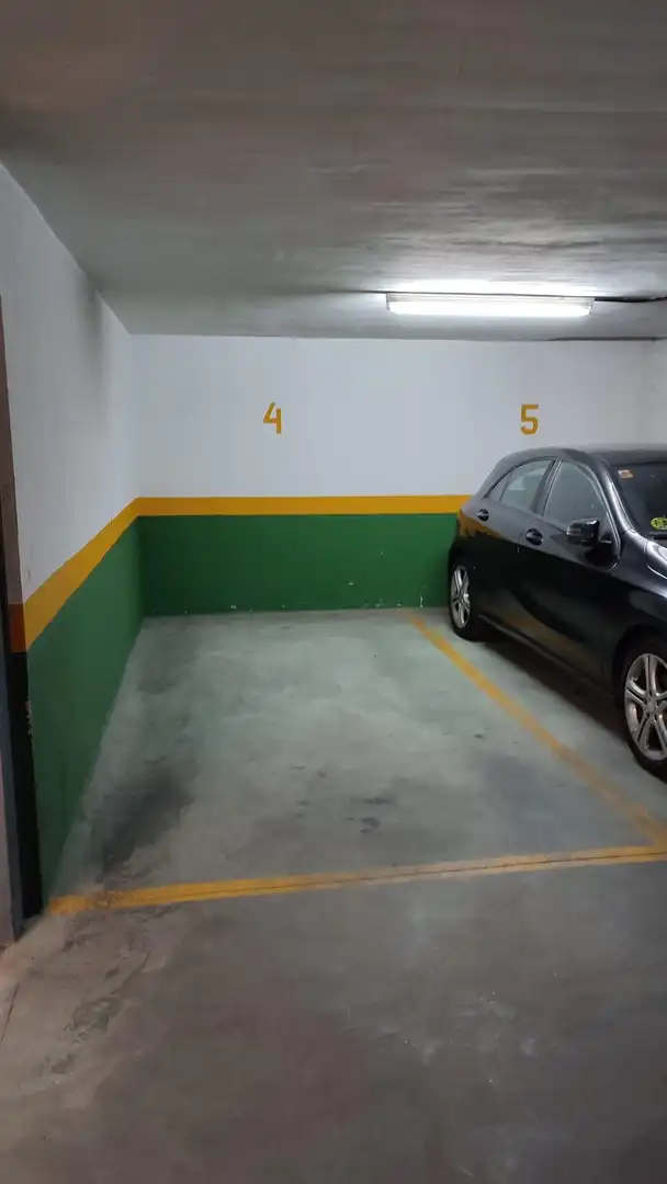 Einzelparkplatz zum Verkauf in Calle ALONSO CANO