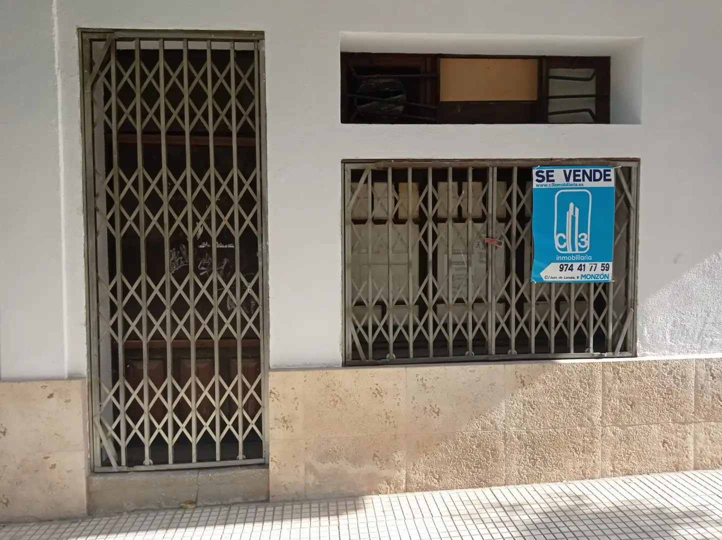 Local comercial en venda a Monzón