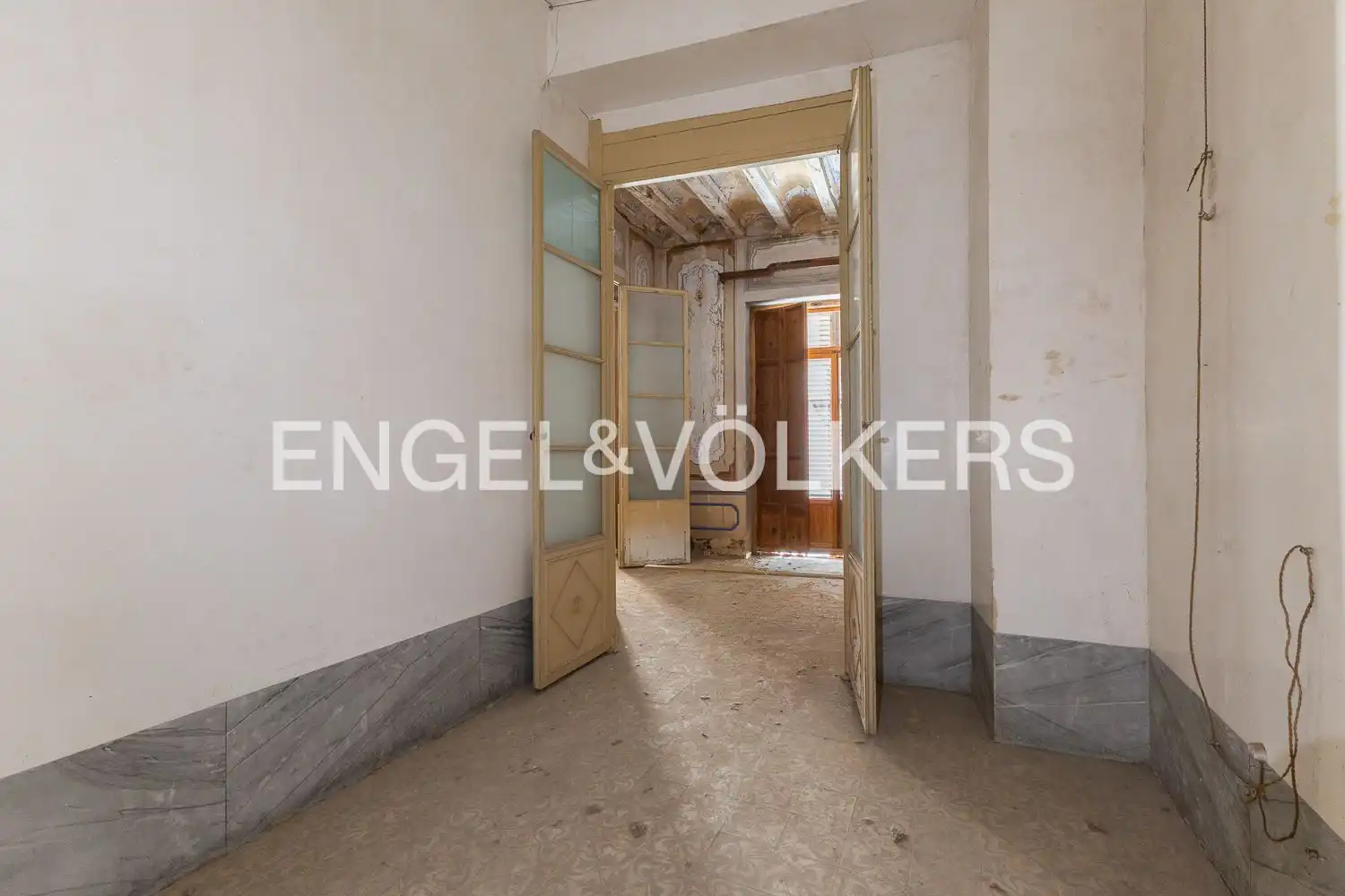 Houses for sale in Sueca  with Heating, Terrace and Balcony