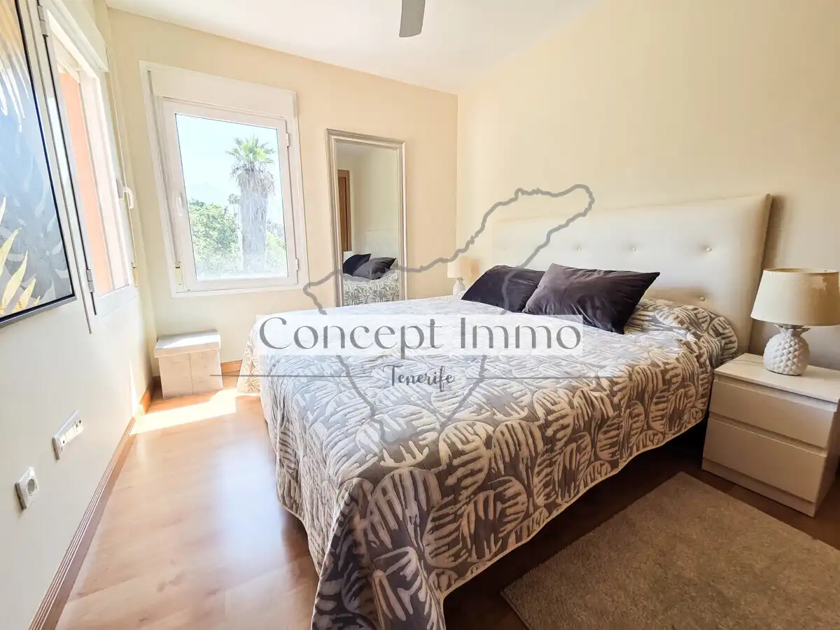 Detached homes for sale in Calle Tajore, Playa de Fañabé