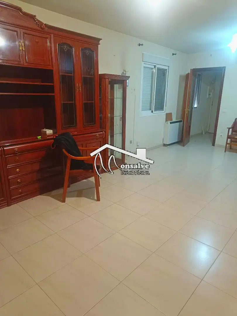 Casa adosada en venta en Camarenilla con Calefacción