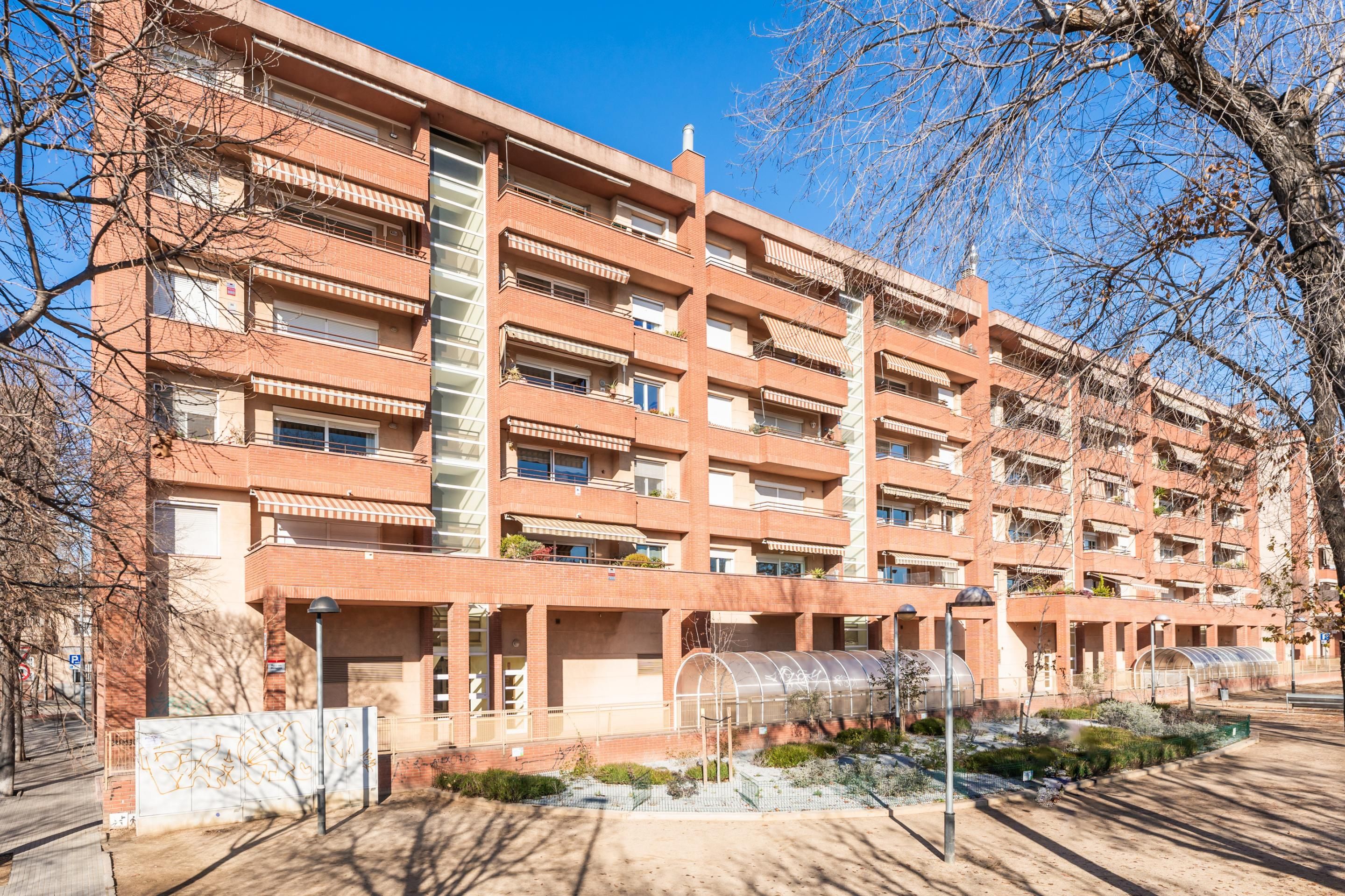 Vista exterior de Pis en venda en Mollet del Vallès amb Calefacció i Terrassa