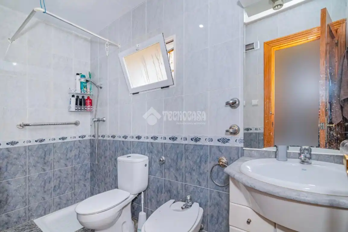 Bathroom of Houses for sale in Loja