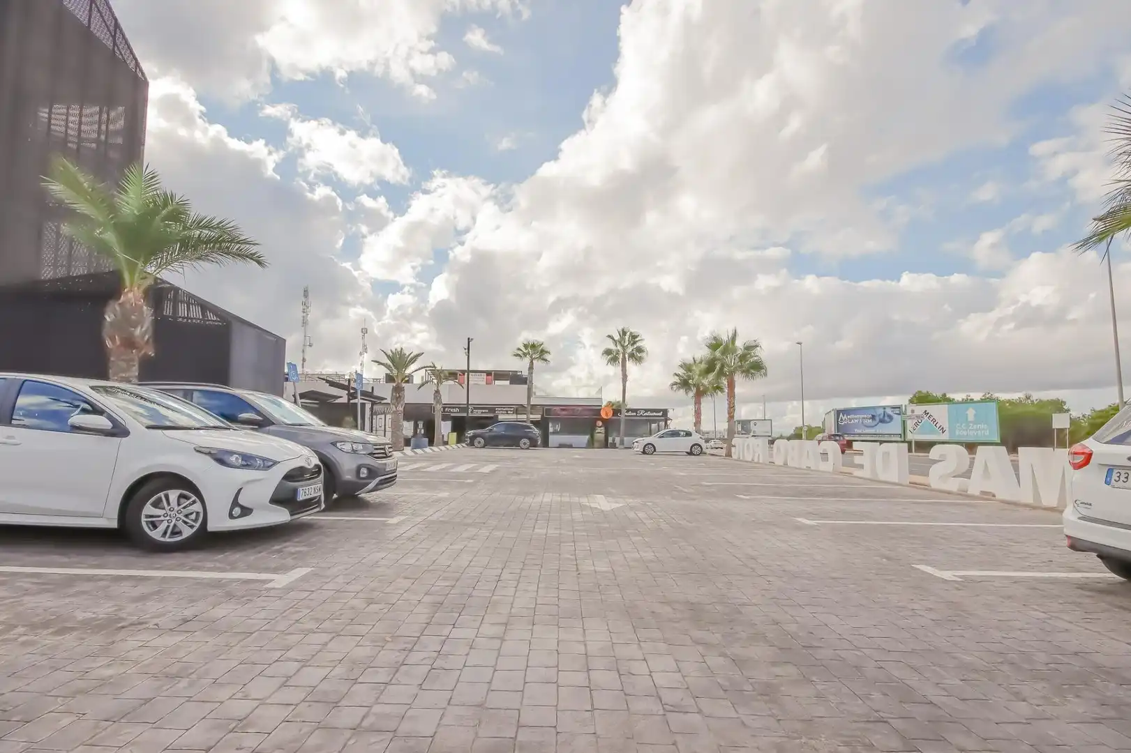 Parking of Garage for rent in Orihuela Costa