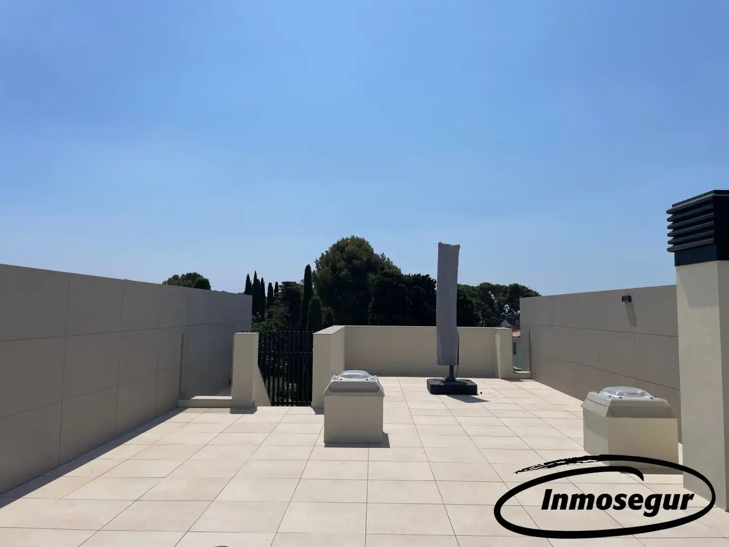 Terrassa de Casa adosada en venda en Cambrils amb Aire condicionat, Calefacció i Jardí privat