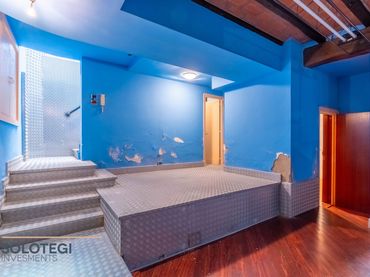 Local comercial en venda a Prim Kalea