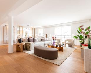 Living room of Flat for sale in  Madrid Capital  with Air Conditioner, Heating and Storage room