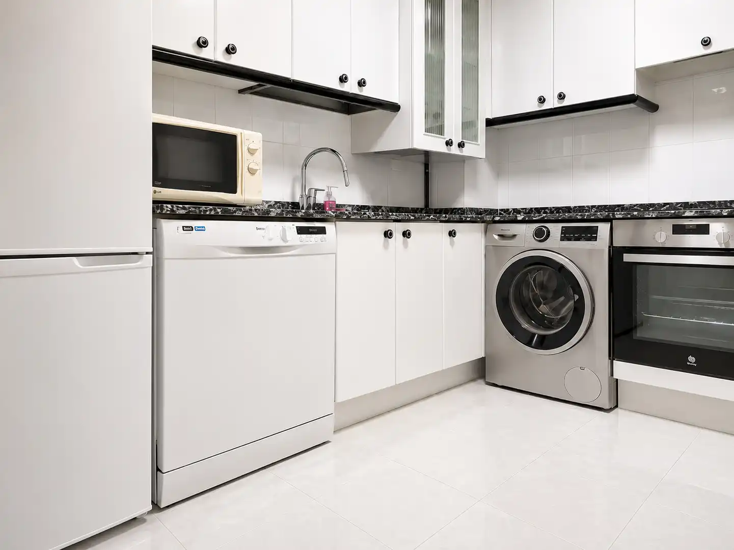 Cocina de Piso de alquiler en Santander con Calefacción, Trastero y Amueblado