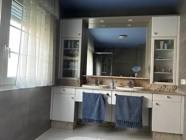 Baño de Casa o chalet en venta en A Illa de Arousa  con Calefacción, Jardín privado y Terraza
