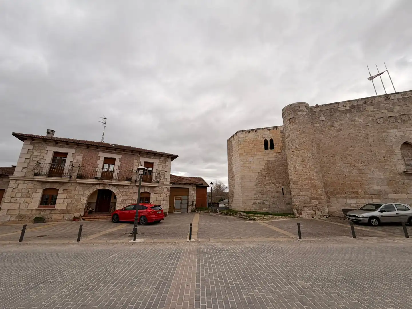 Vista exterior de Casa o chalet en venta en Cavia con Calefacción y Jardín privado