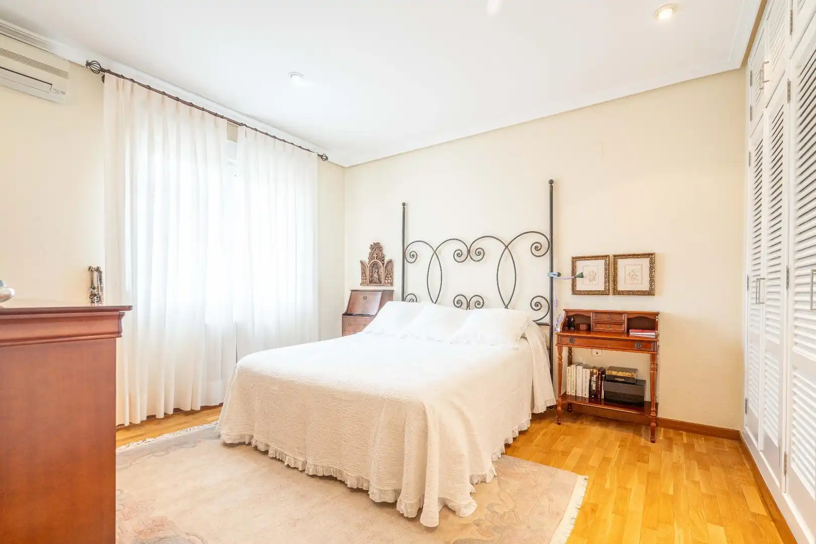 Dormitori de Casa o xalet en venda en Canals amb Aire condicionat, Calefacció i Jardí privat