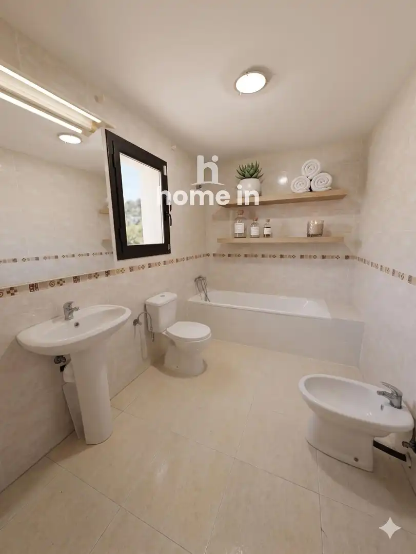 Piso en venta en Av Catalunya, Zona Hospital