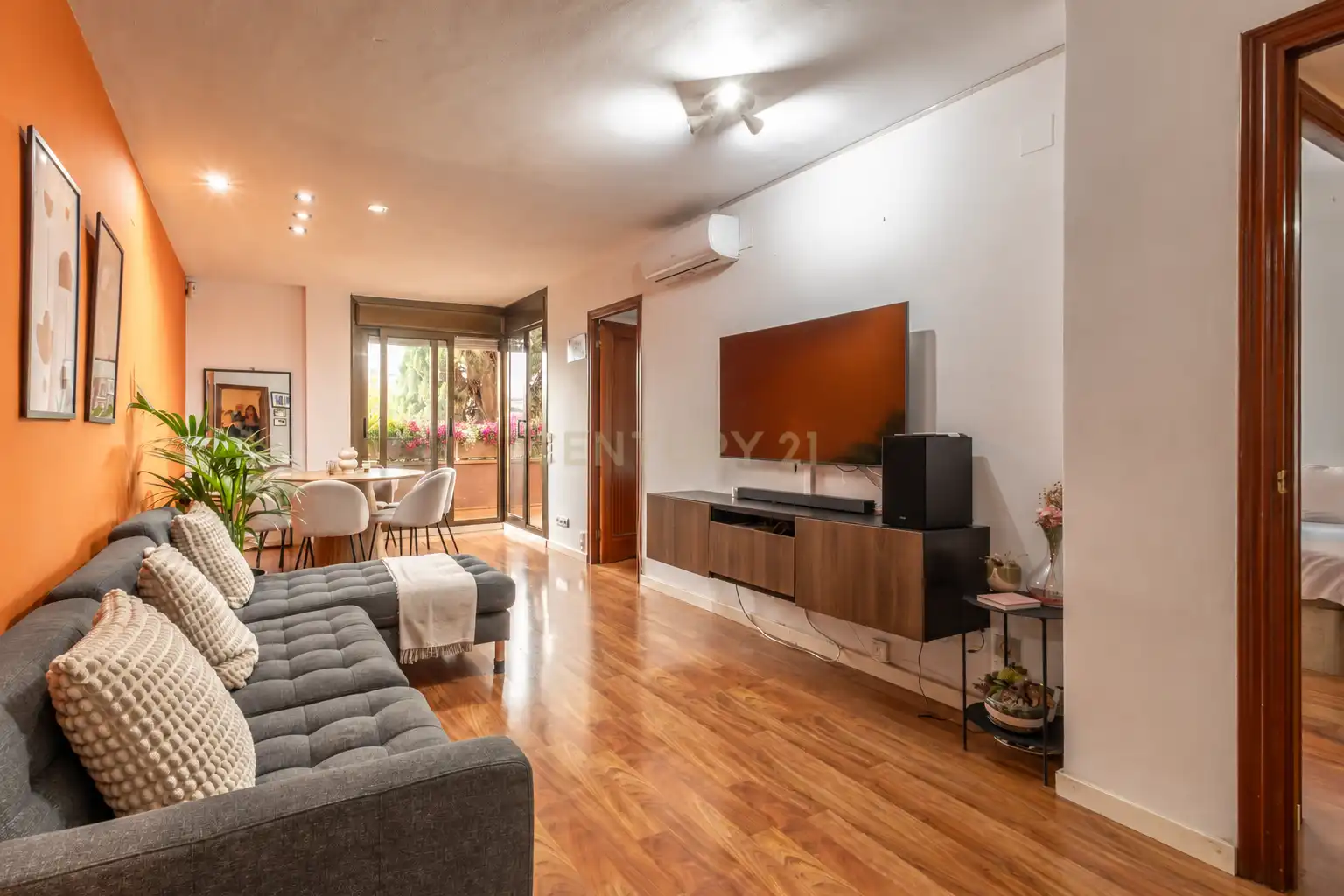 Apartment with terrace for sale in Avinguda del Pla del Vent, Sant Joan Despí, Spain, imagen 9