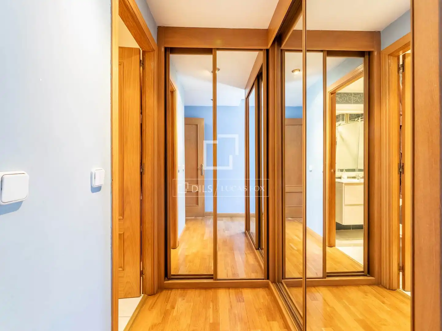 Bedroom of Attic for sale in Majadahonda  with Terrace, Storage room and Swimming Pool