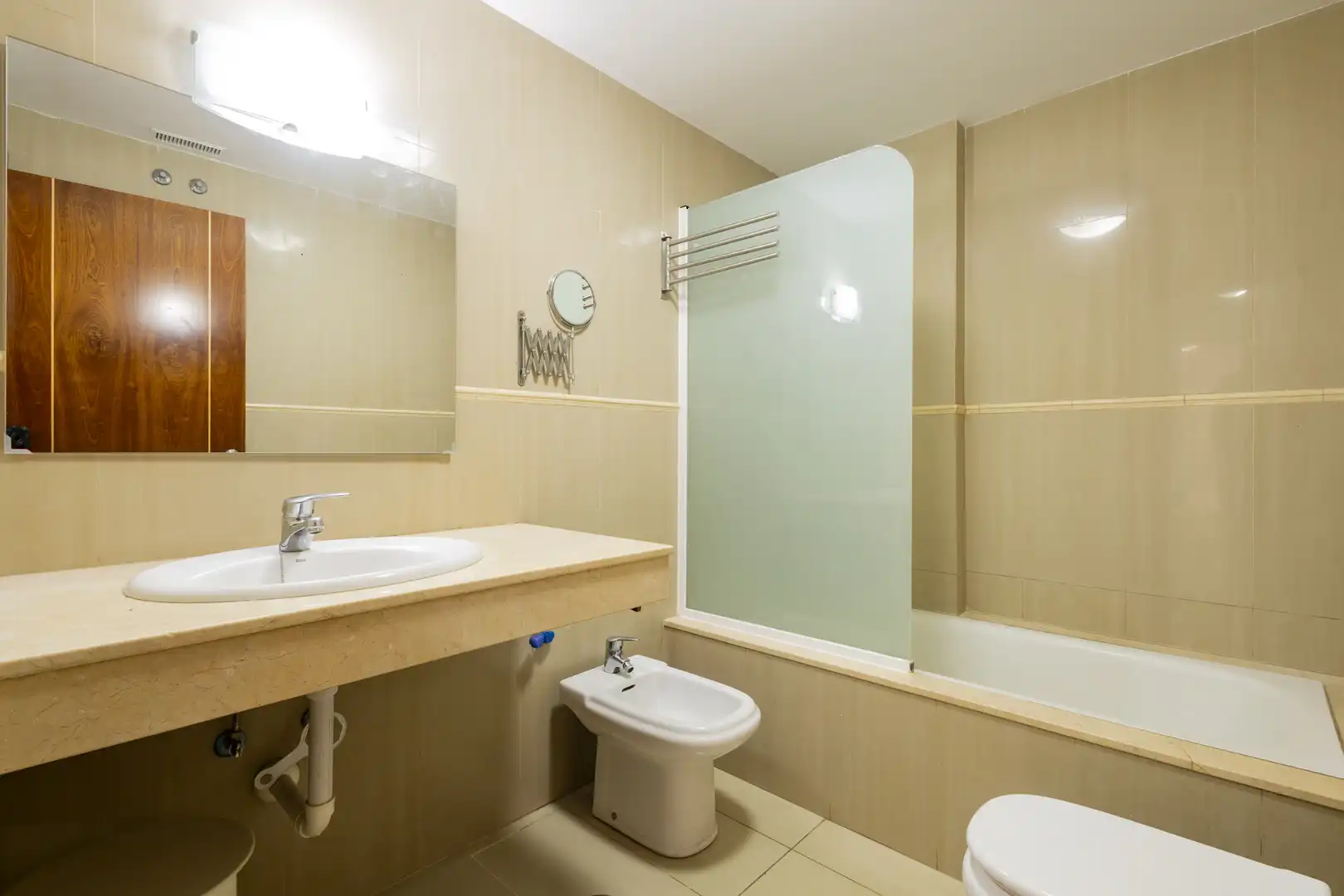Baño de Ático de alquiler en San Cristóbal de la Laguna con Terraza, Trastero y Balcón