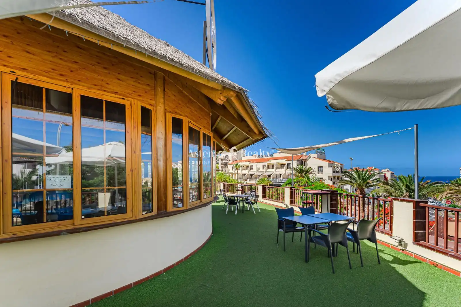 Geschaftsraum zum Verkauf in Arona mit Terrasse und Internet