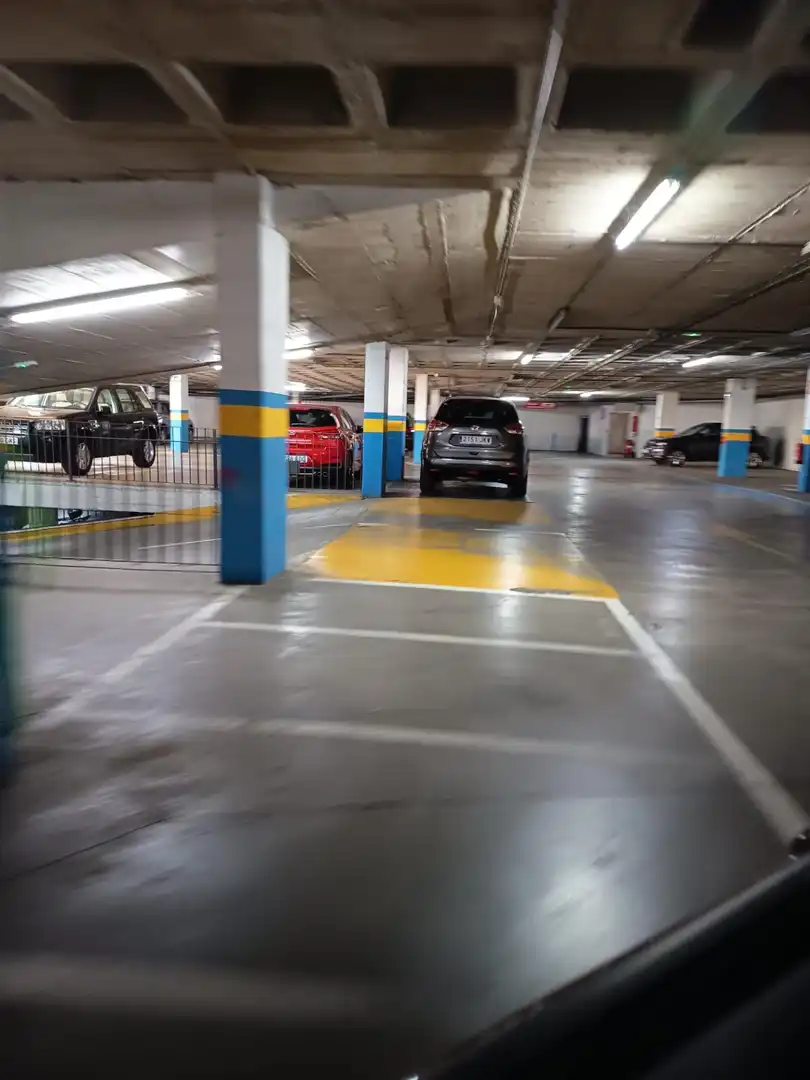 Aparcament de Garatge en venda en Sevilla