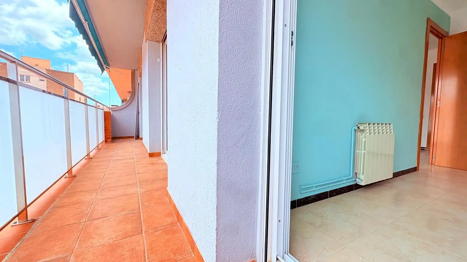 Terraza de Piso en venta en Castellar del Vallès con Calefacción y Terraza